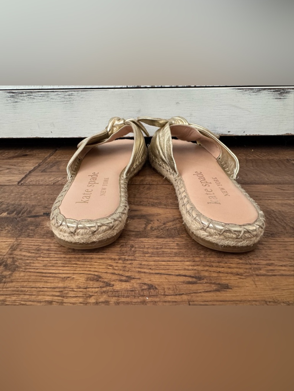 New Kate Spade Saltie Short Espadrille Slide Sandals Gold Women's Size 9 - Picture 6 of 8